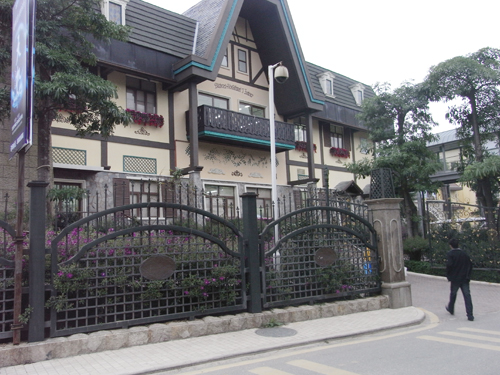 GRP線條_東部華僑城洗衣房